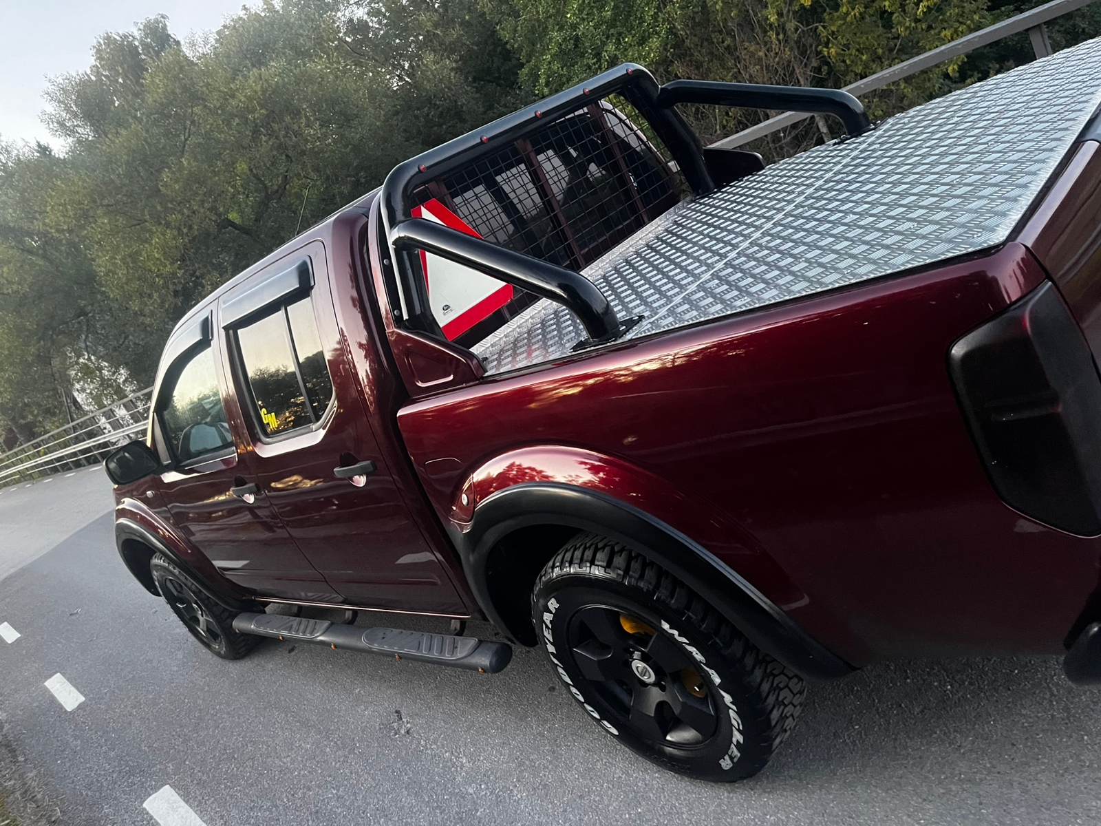 Nissan Navara 2006, bild 2/7