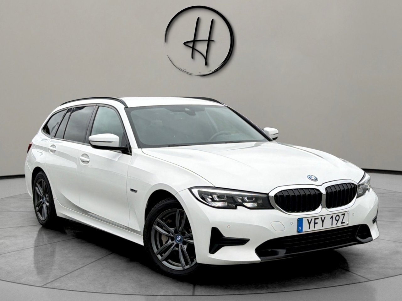 BMW 330