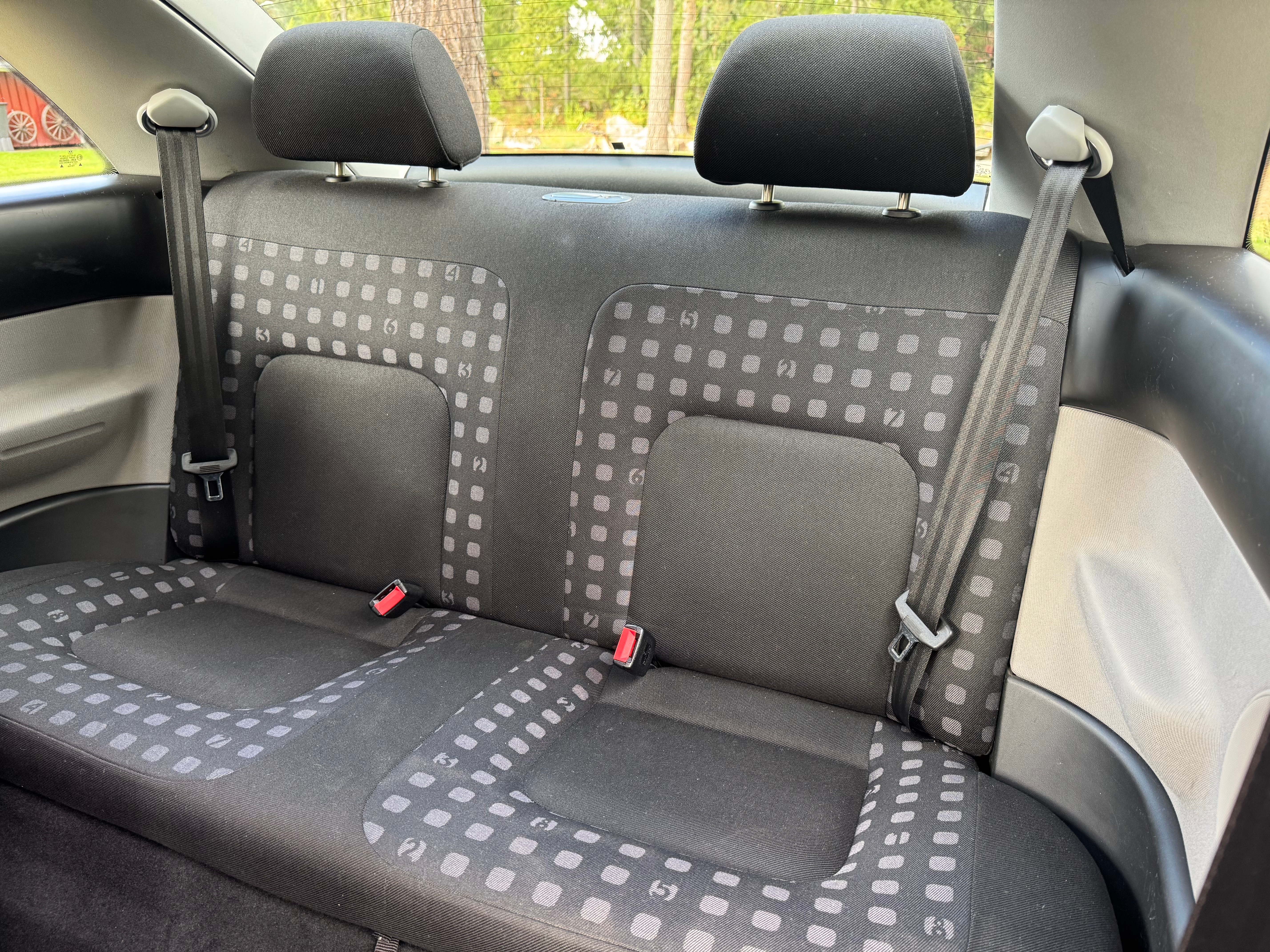 Volkswagen New Beetle 1.6 2000, bild 7/9