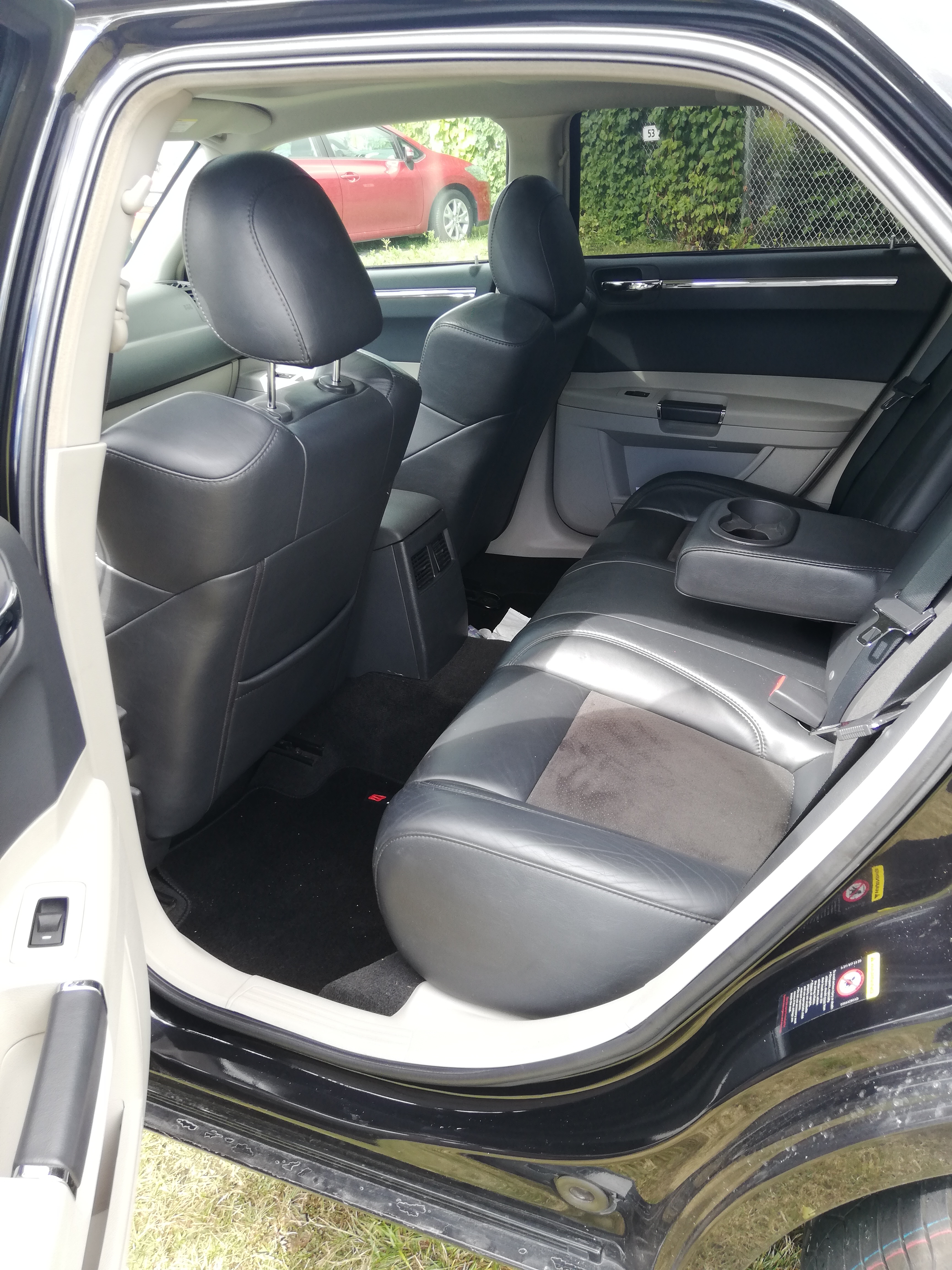 Chrysler 300C SRT-8 6.1 V8 Automatisk 2006, bild 5/6