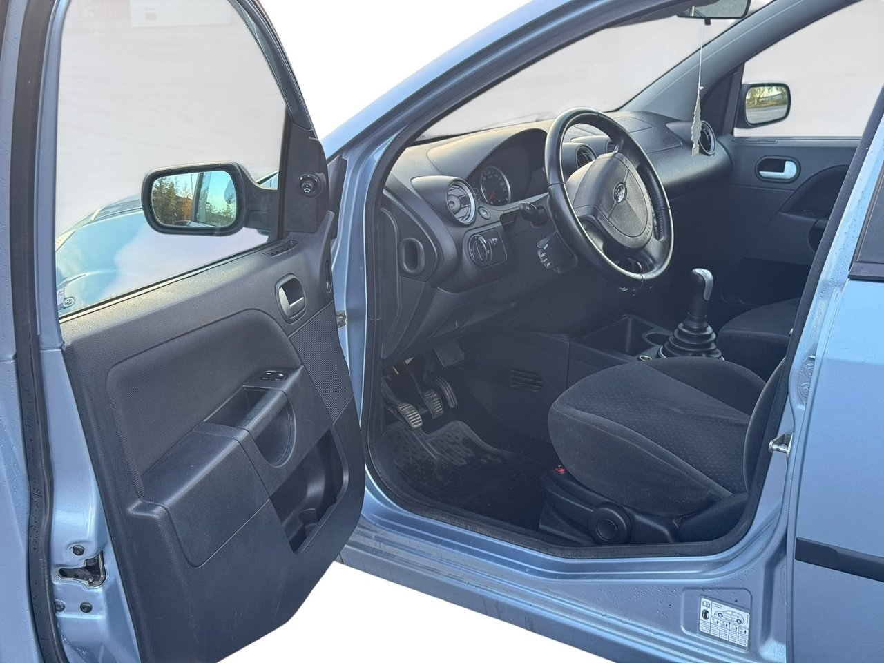 Ford Fiesta 5-dörrar 2006, bild 5/10