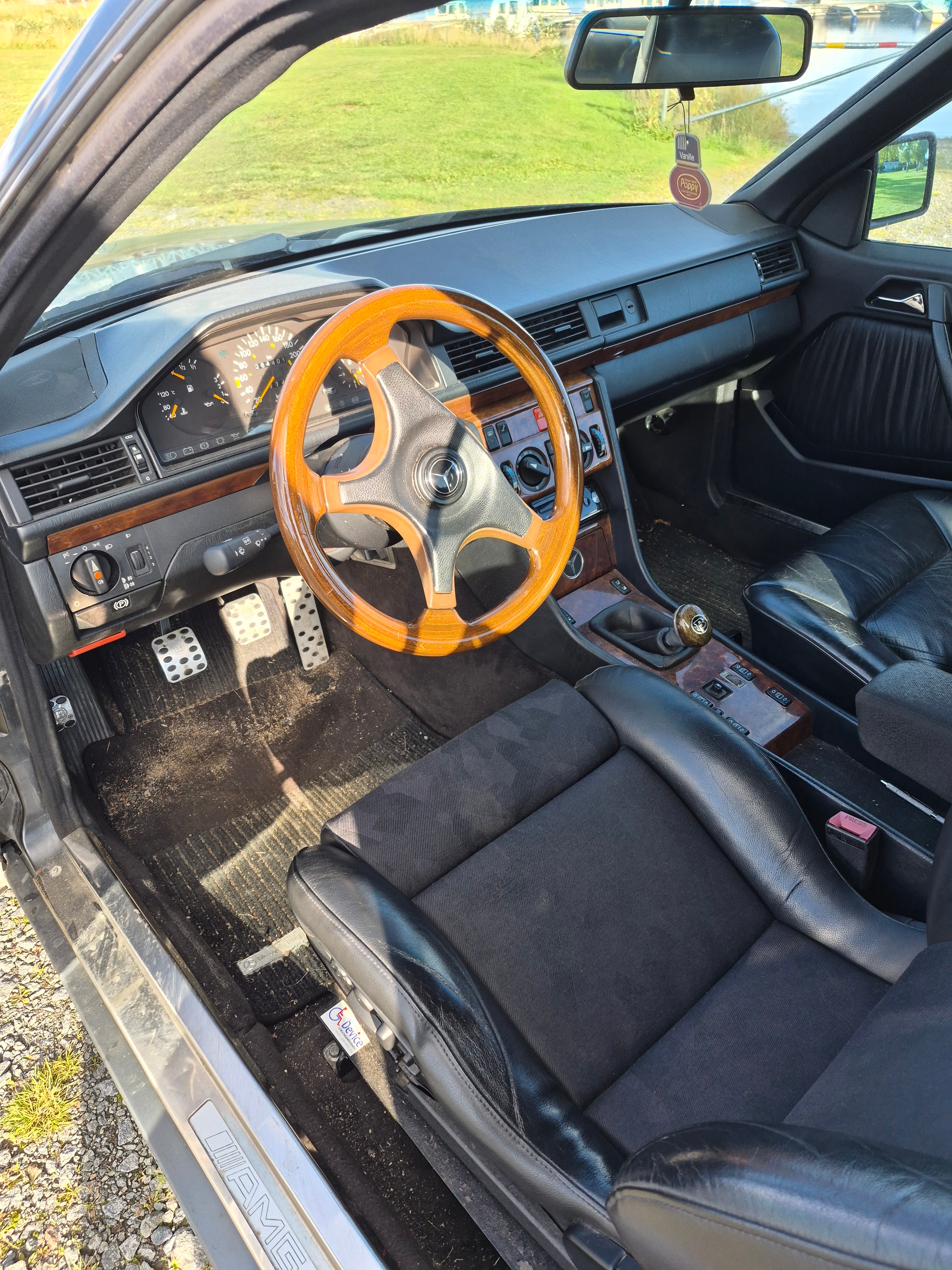 Mercedes-Benz 300 CE-24 Manuell (Getrag) 1991, bild 3/7