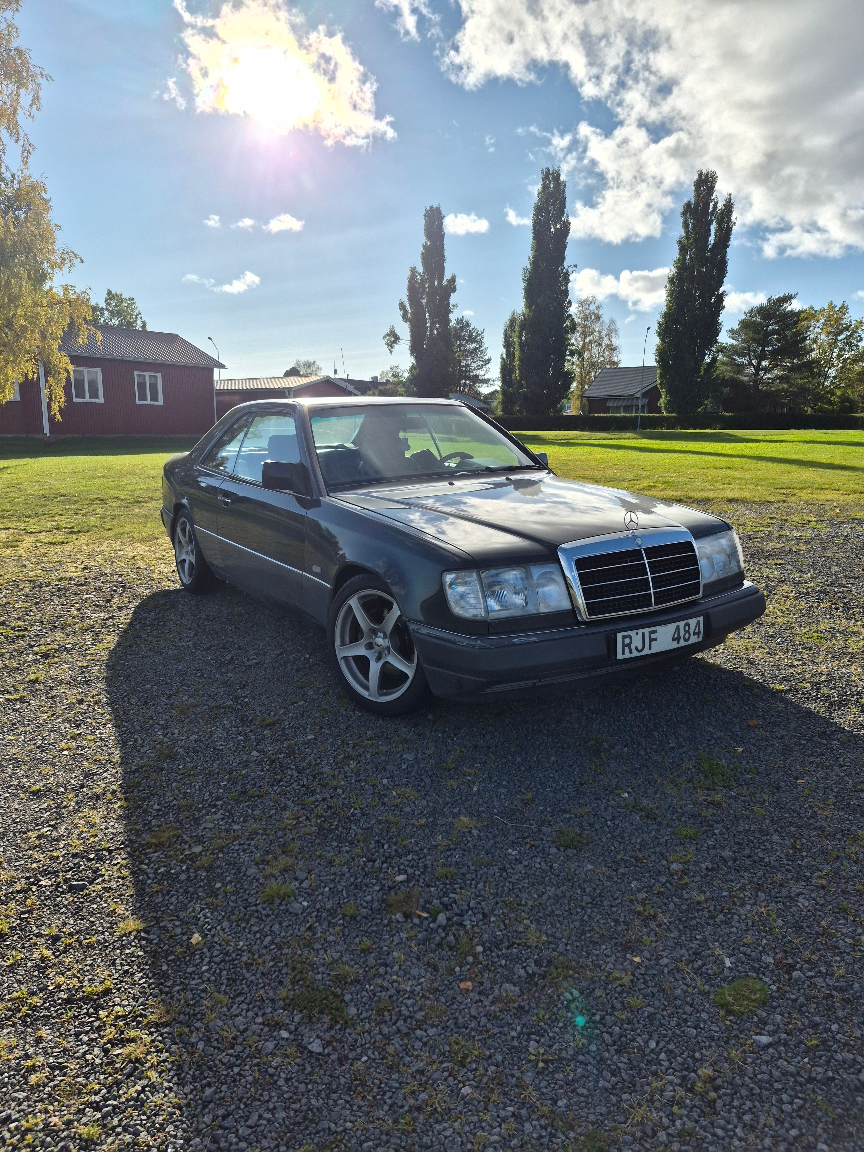 Mercedes-Benz 300 CE-24 Manuell (Getrag) 1991, bild 5/7