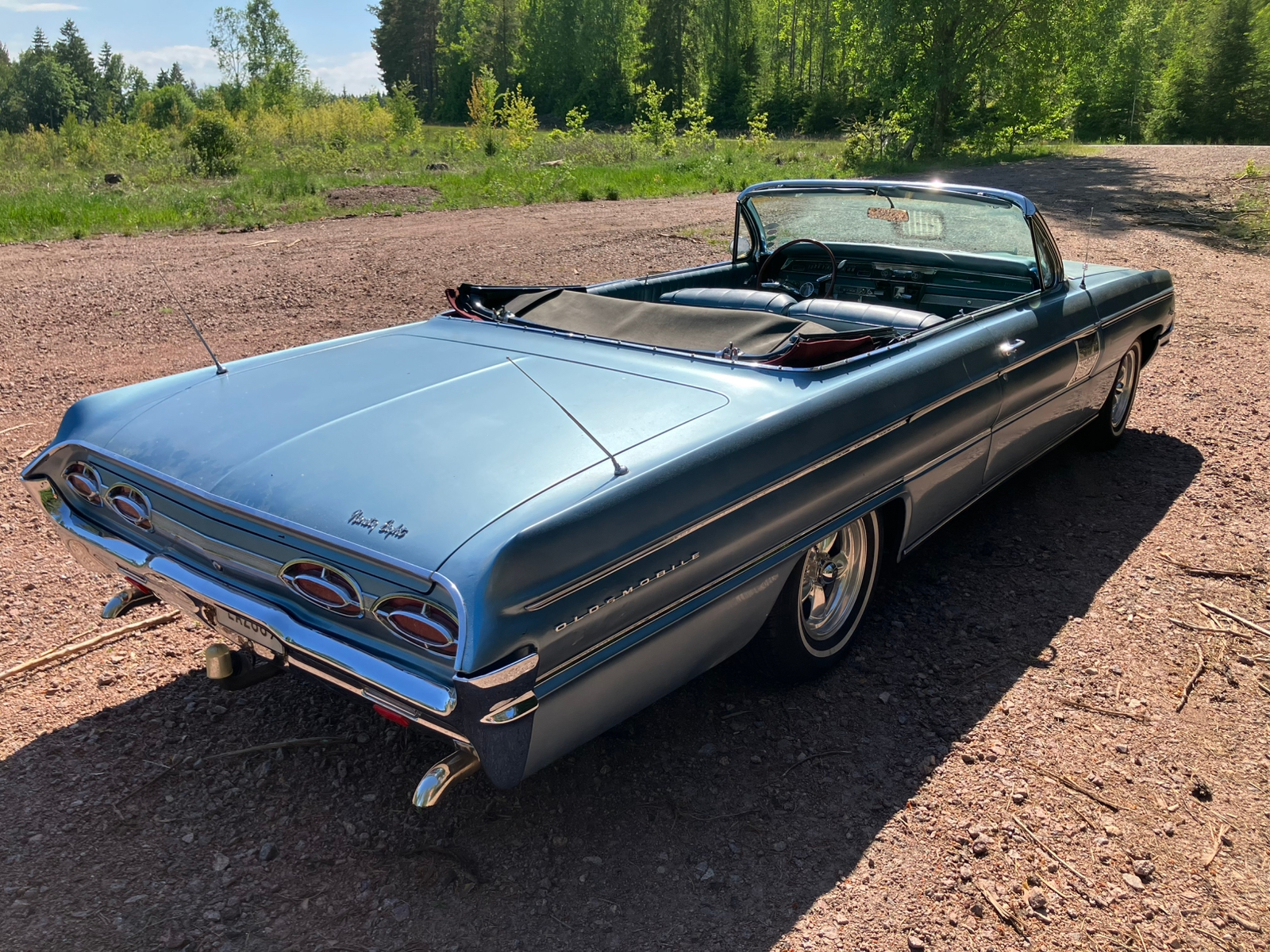 Oldsmobile Ninety-Eight 1962, bild 2/7