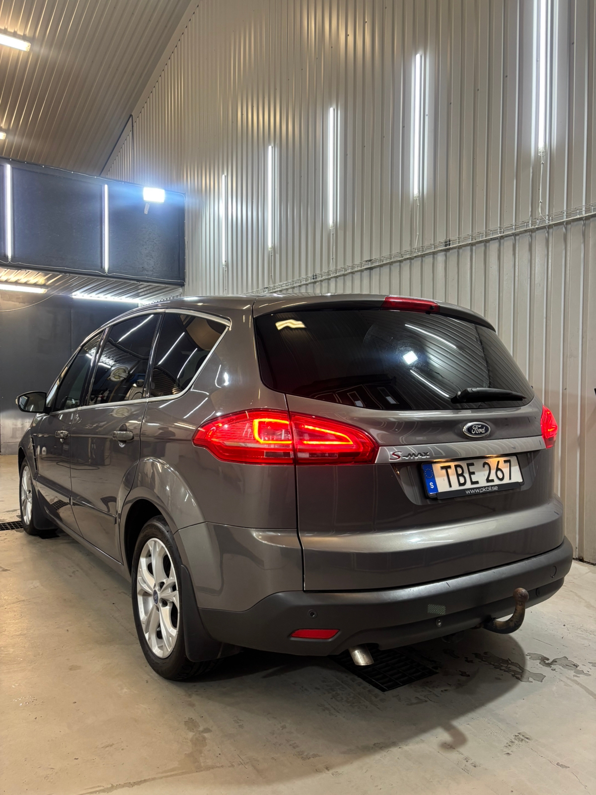 Ford S-MAX 2.0 TDCi Powershift 2015, bild 3/10