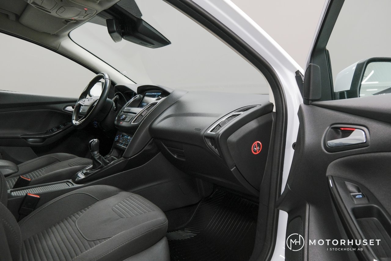 Ford Focus 1.0 Titanium 2015, bild 7/10