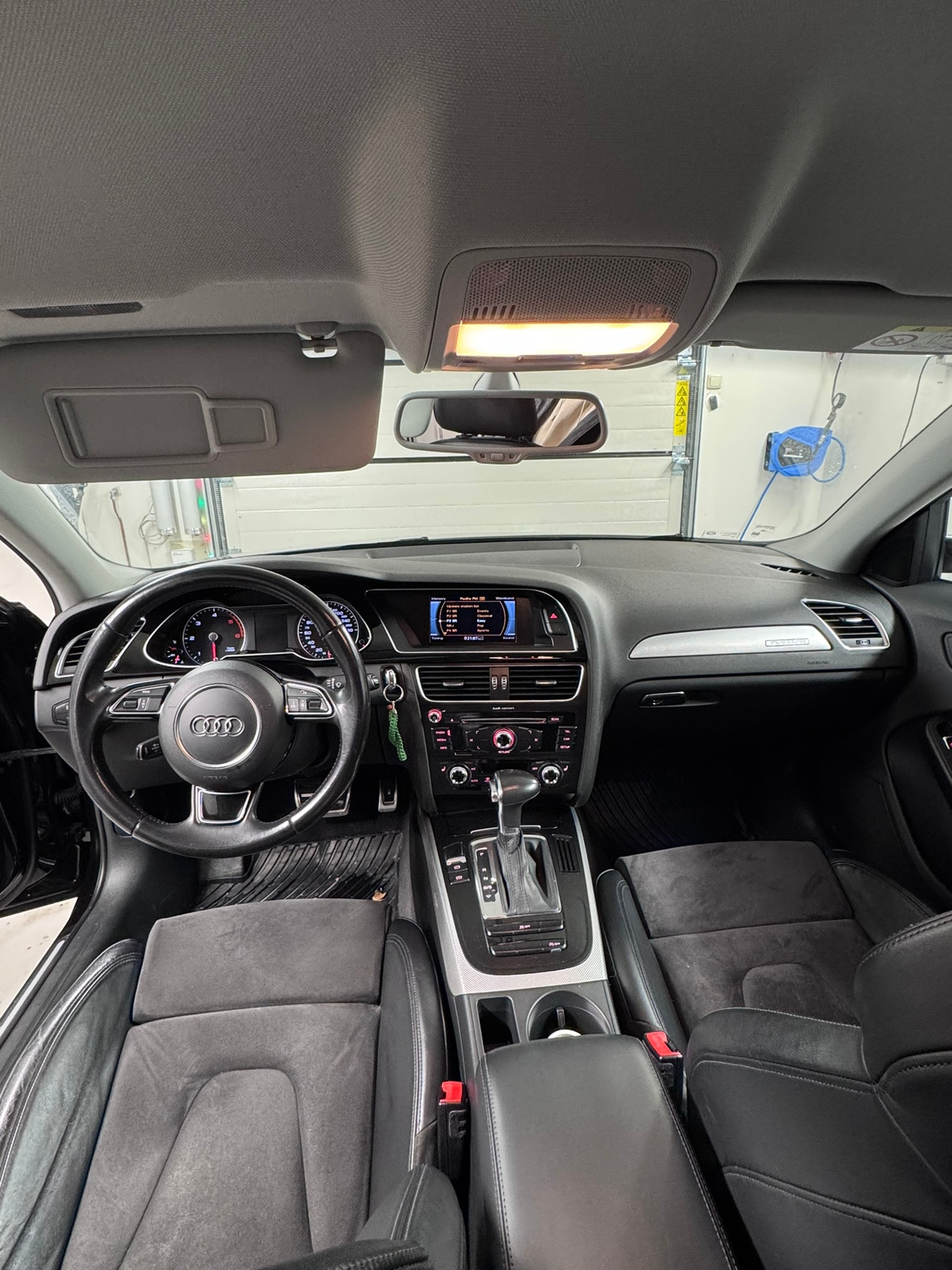 Audi A4 2015, bild 4/4