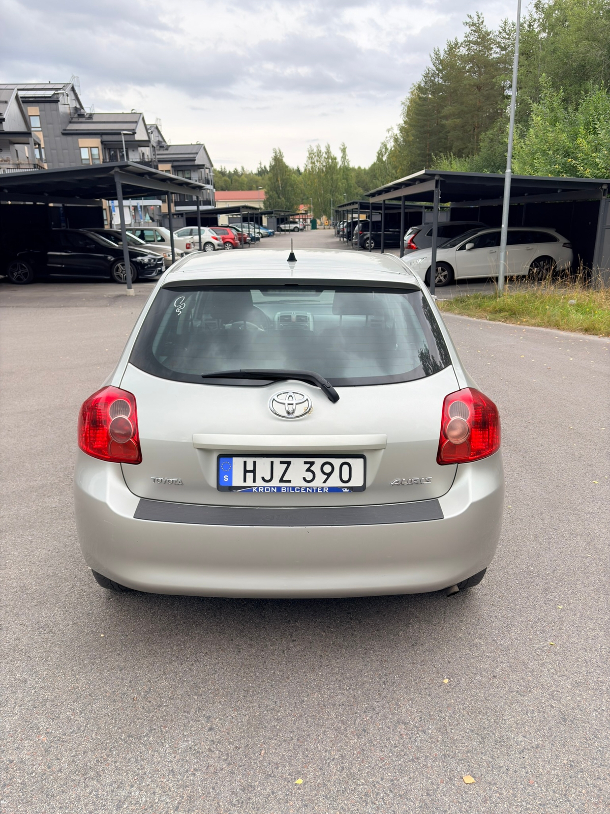 Toyota Auris 2008, bild 3/9
