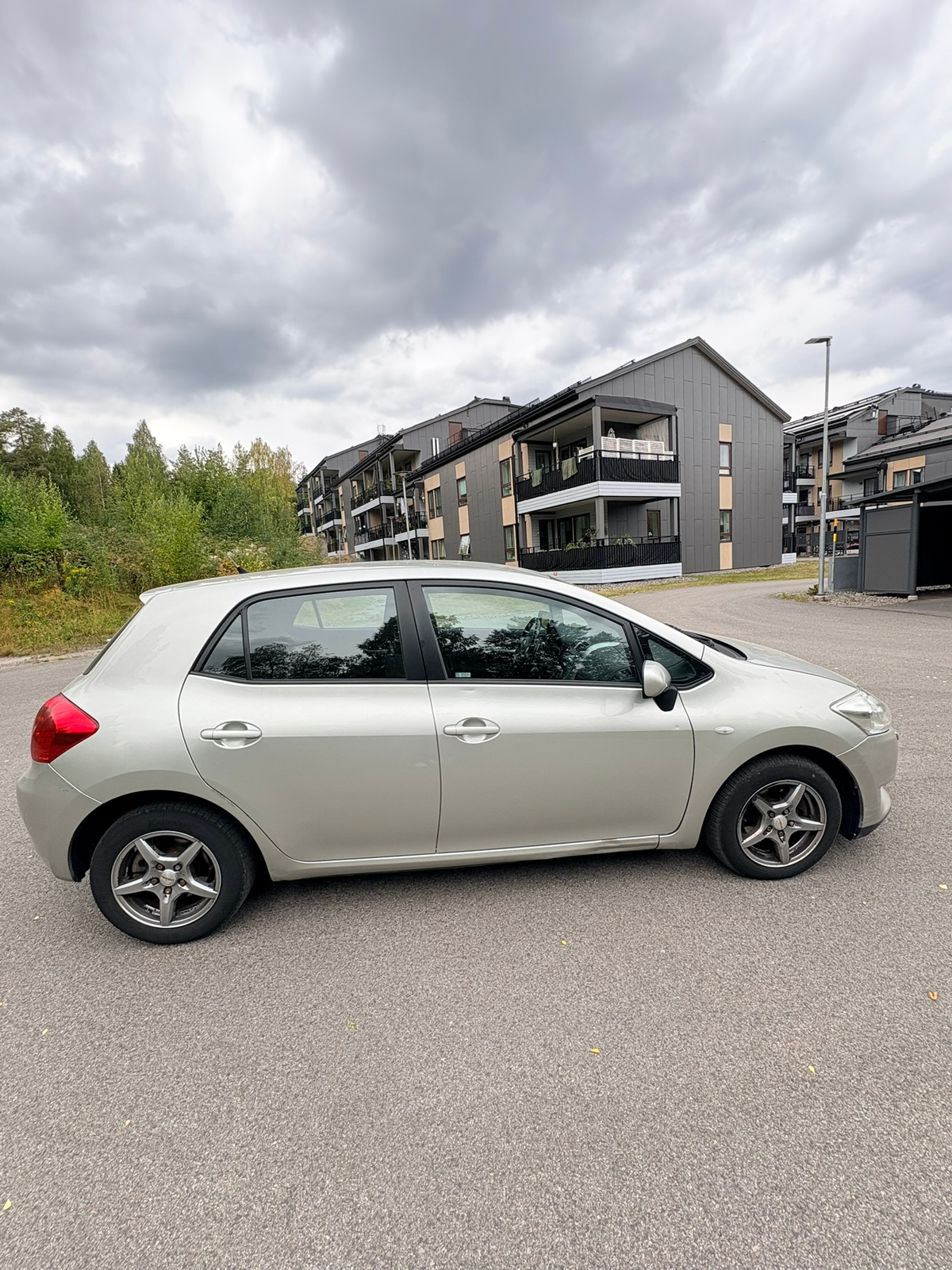 Toyota Auris 2008, bild 5/9