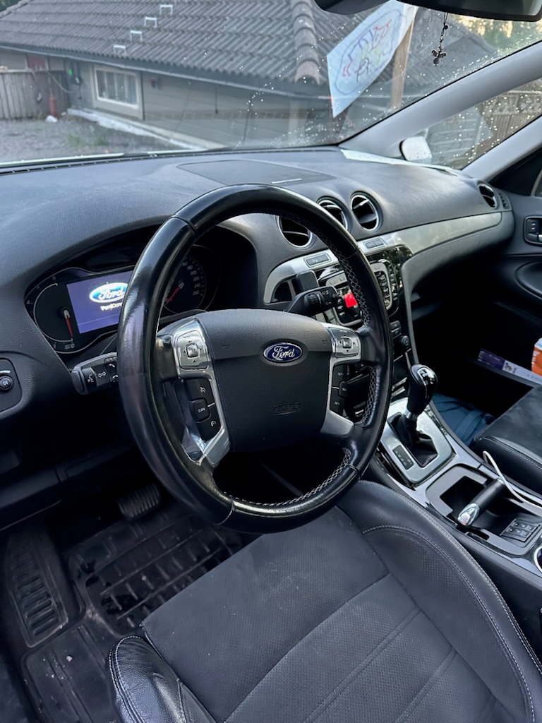 Ford S-MAX 2.0 TDCi Powershift 2014, bild 4/6