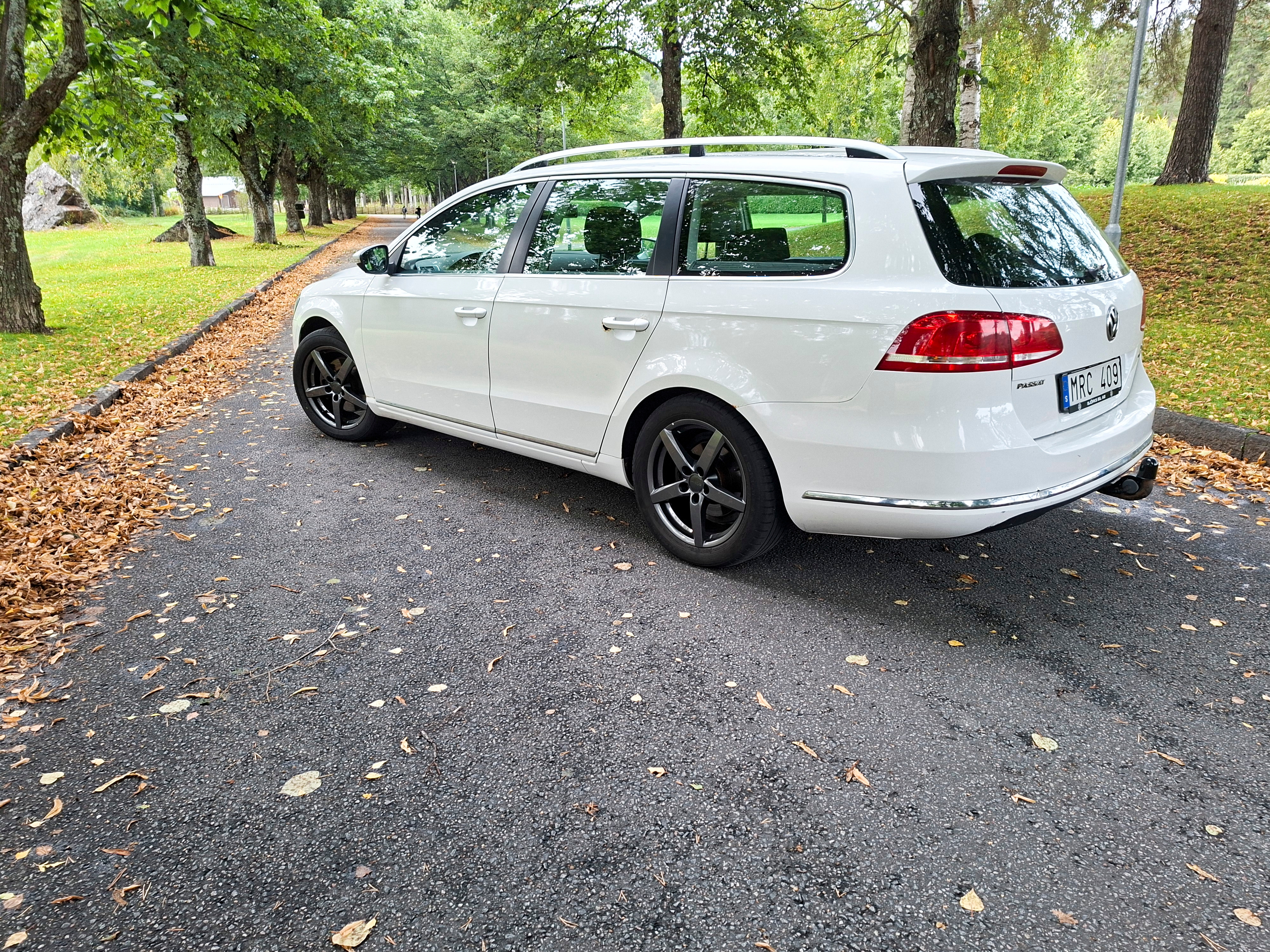 Volkswagen Passat 2011, bild 3/10