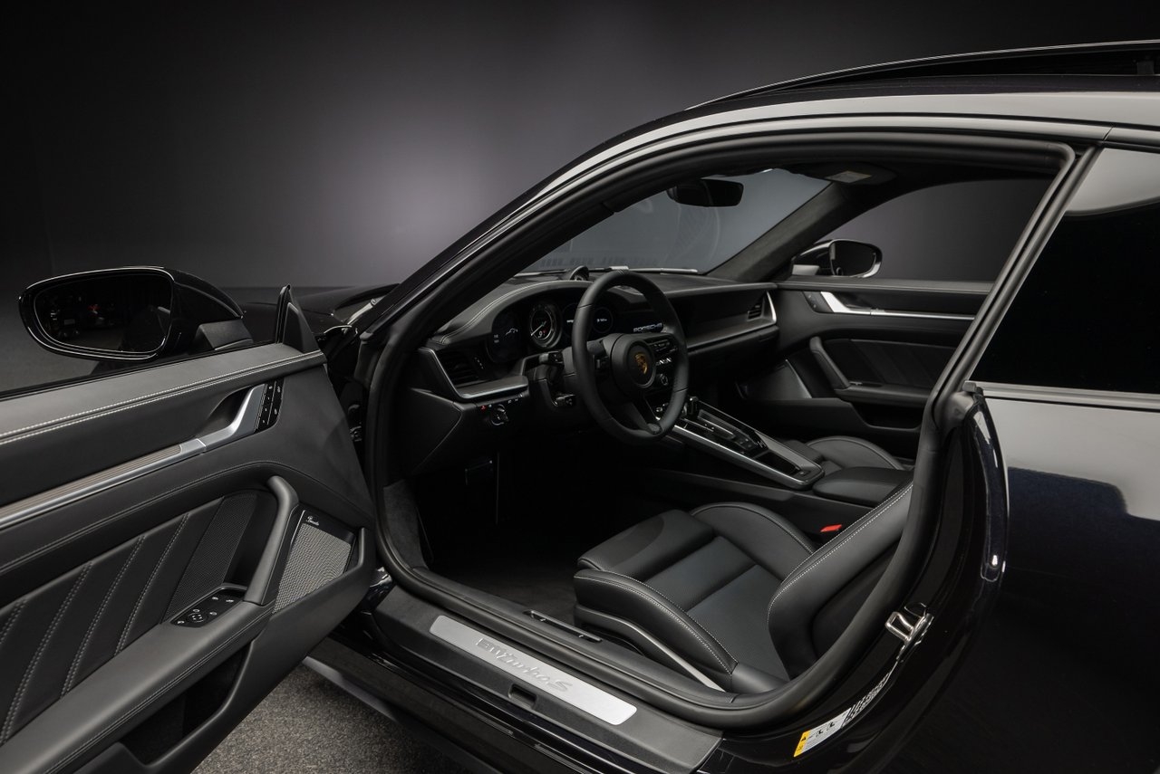 Porsche 911 2023, photo 6/10