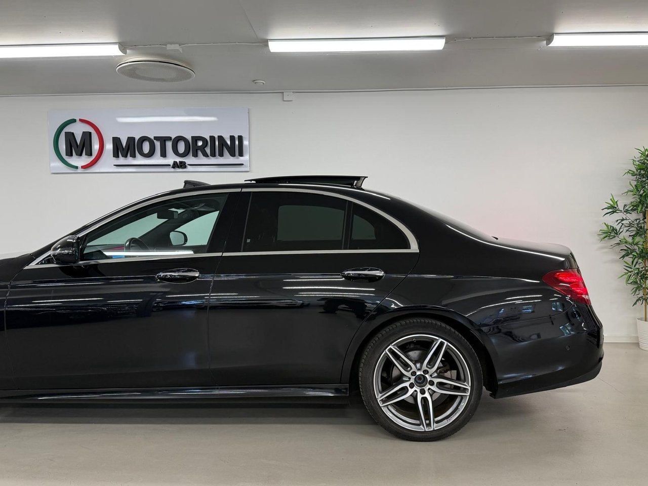 Mercedes-Benz E 2019, bild 5/10