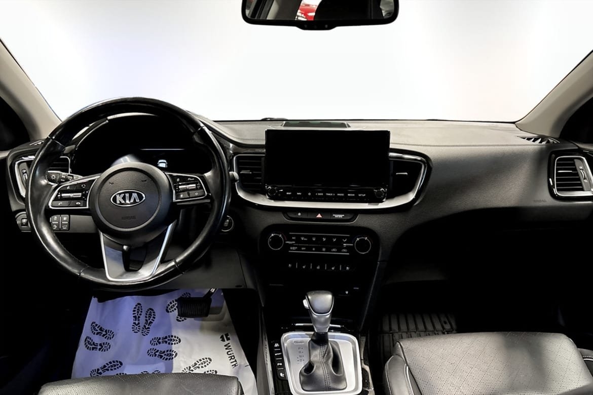 Kia Ceed Sportswagon PHEV DCT 141hk 2021, photo 4/9