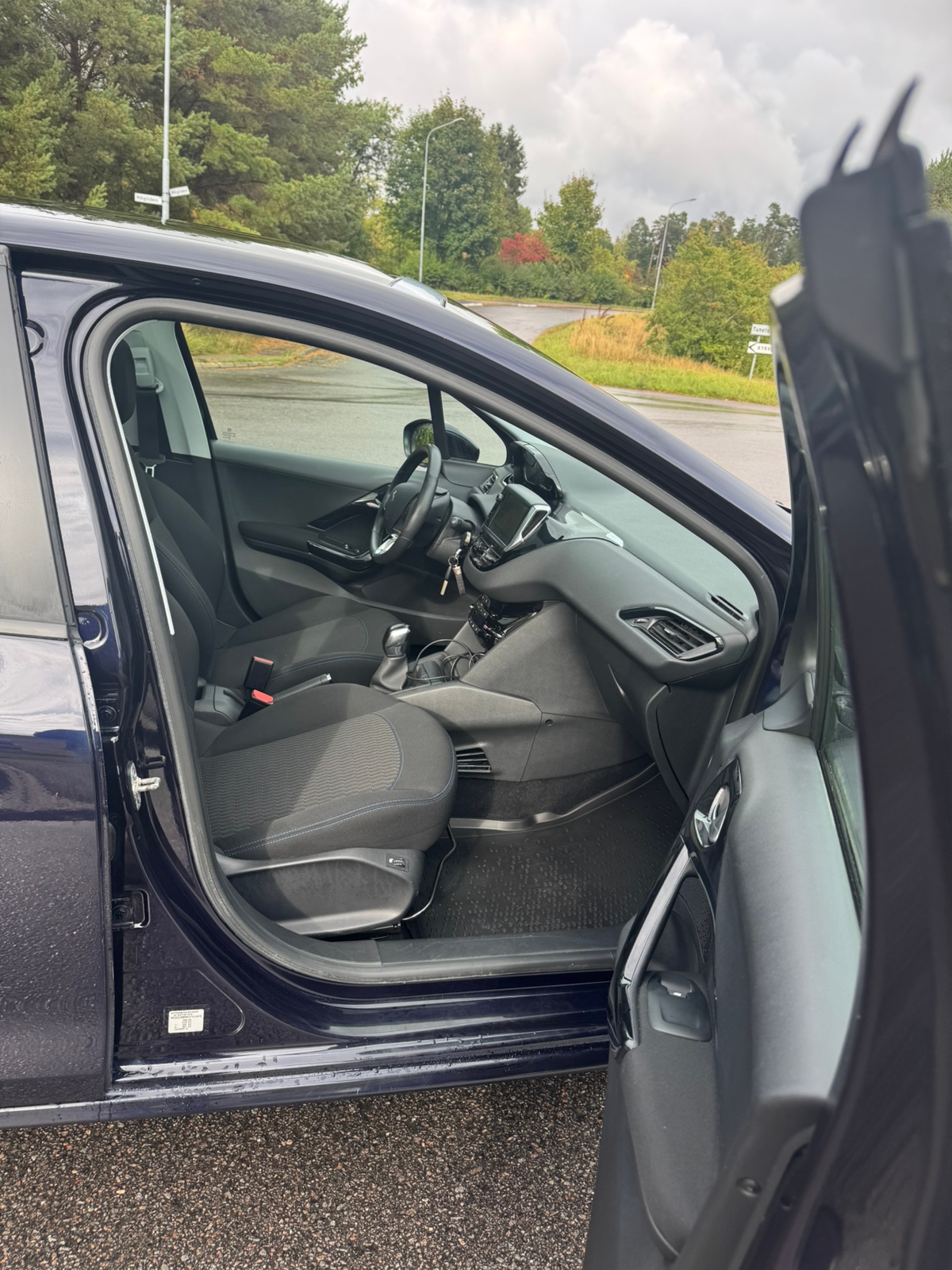 Peugeot 208 2018, bild 7/10