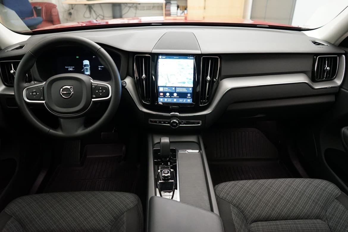 Volvo XC60 T6 Core Nordic Edition 2025, photo 6/10