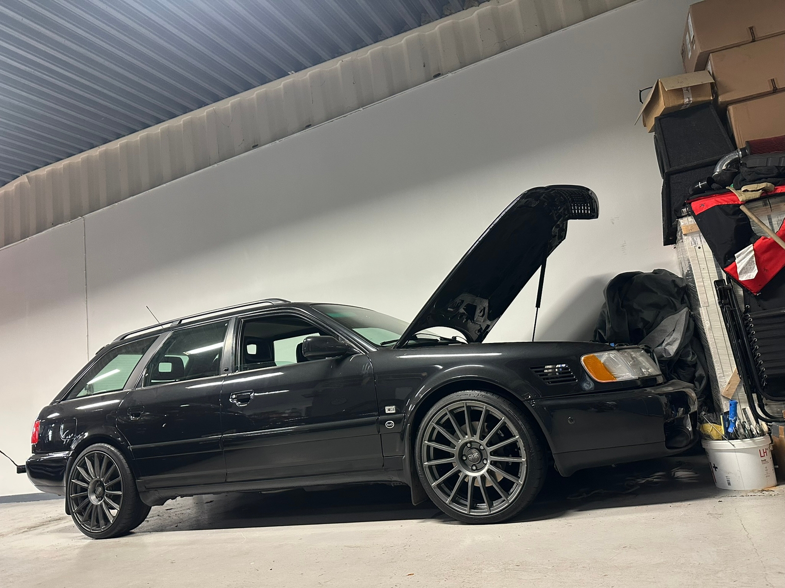 Audi 100