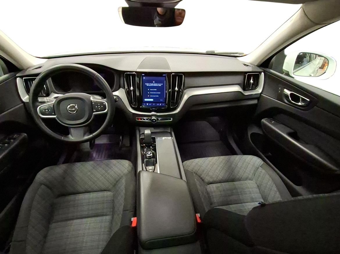 Volvo XC60 Recharge T6 Core Edition 2023, bild 5/15
