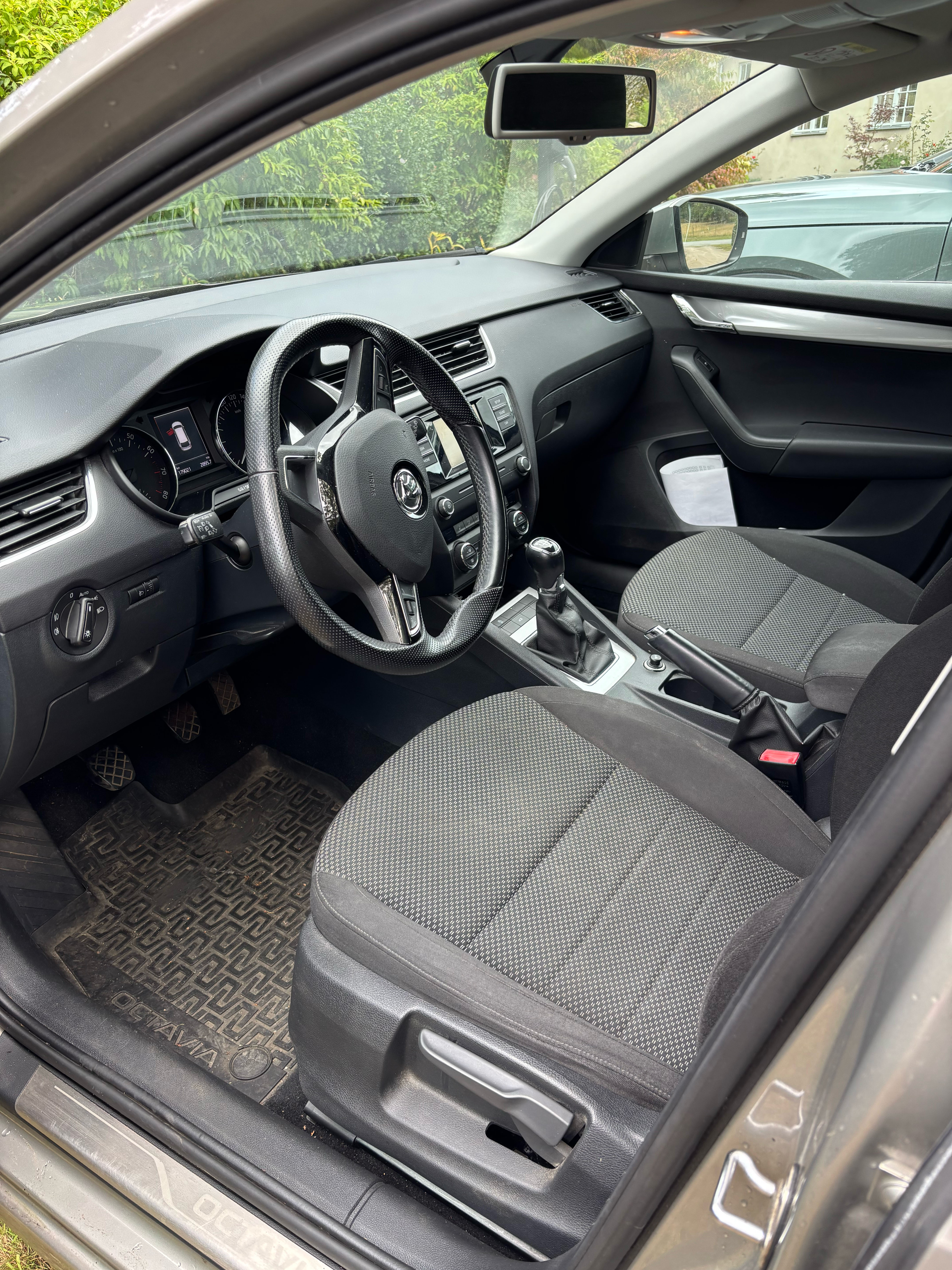 Skoda Octavia Kombi 1.4 TSI Manuell 2015, kuva 5/5