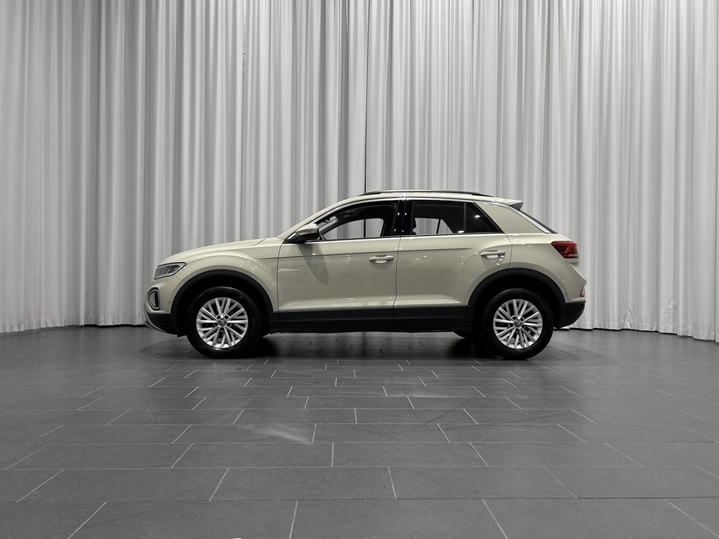 Volkswagen T-Roc TSI 110hk 2023, bild 2/10