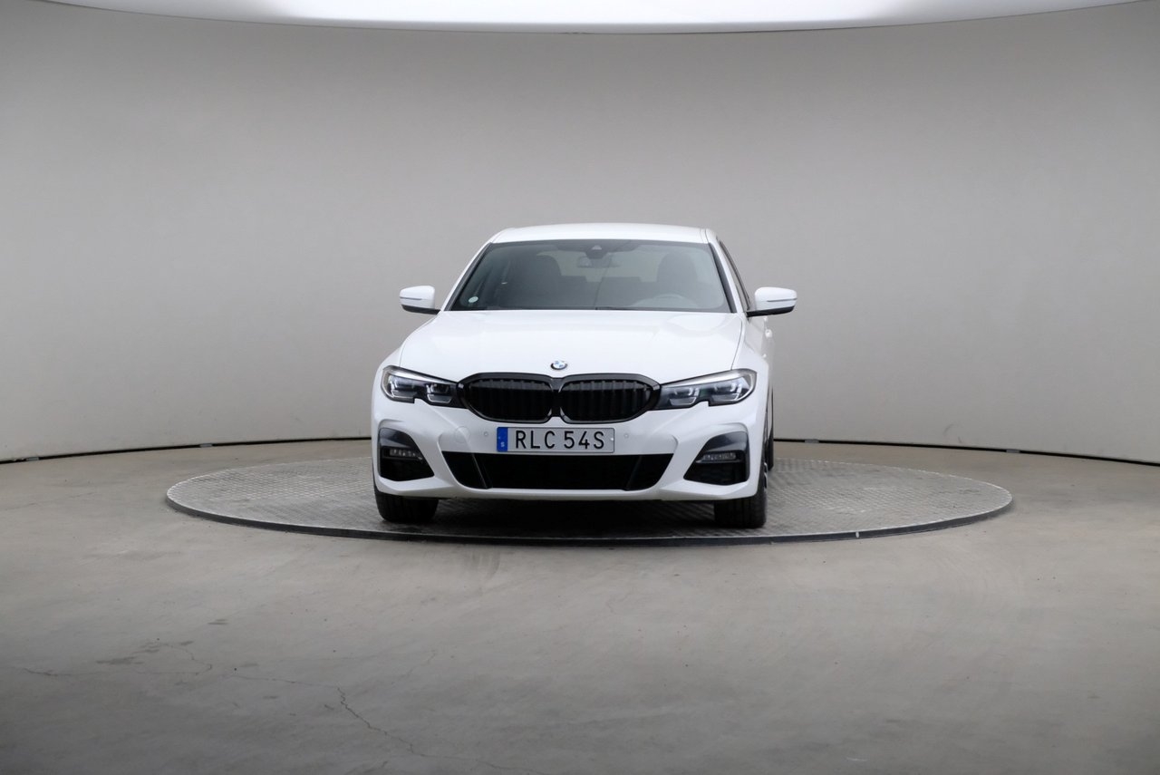 BMW 330 2020, photo 3/10
