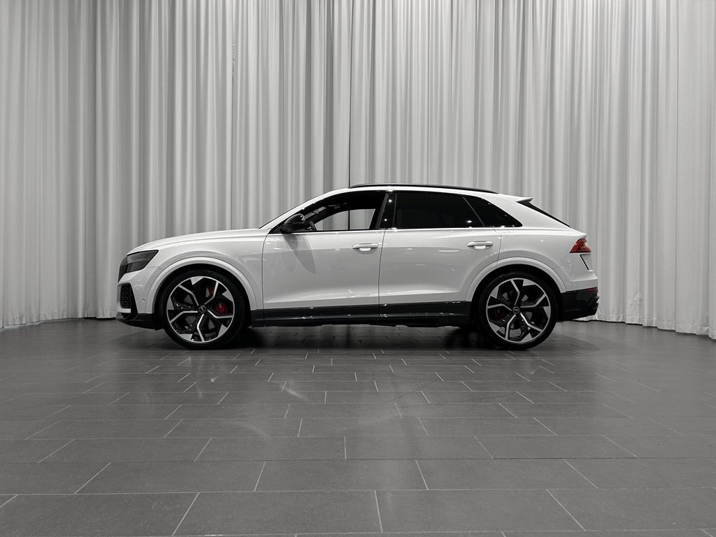 Audi RS Q8 600hk TipTronic 2021, bild 2/10