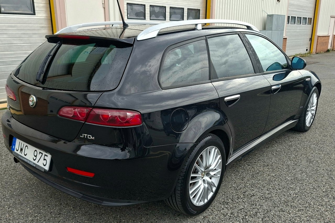 Alfa Romeo 159 2011, bild 6/10