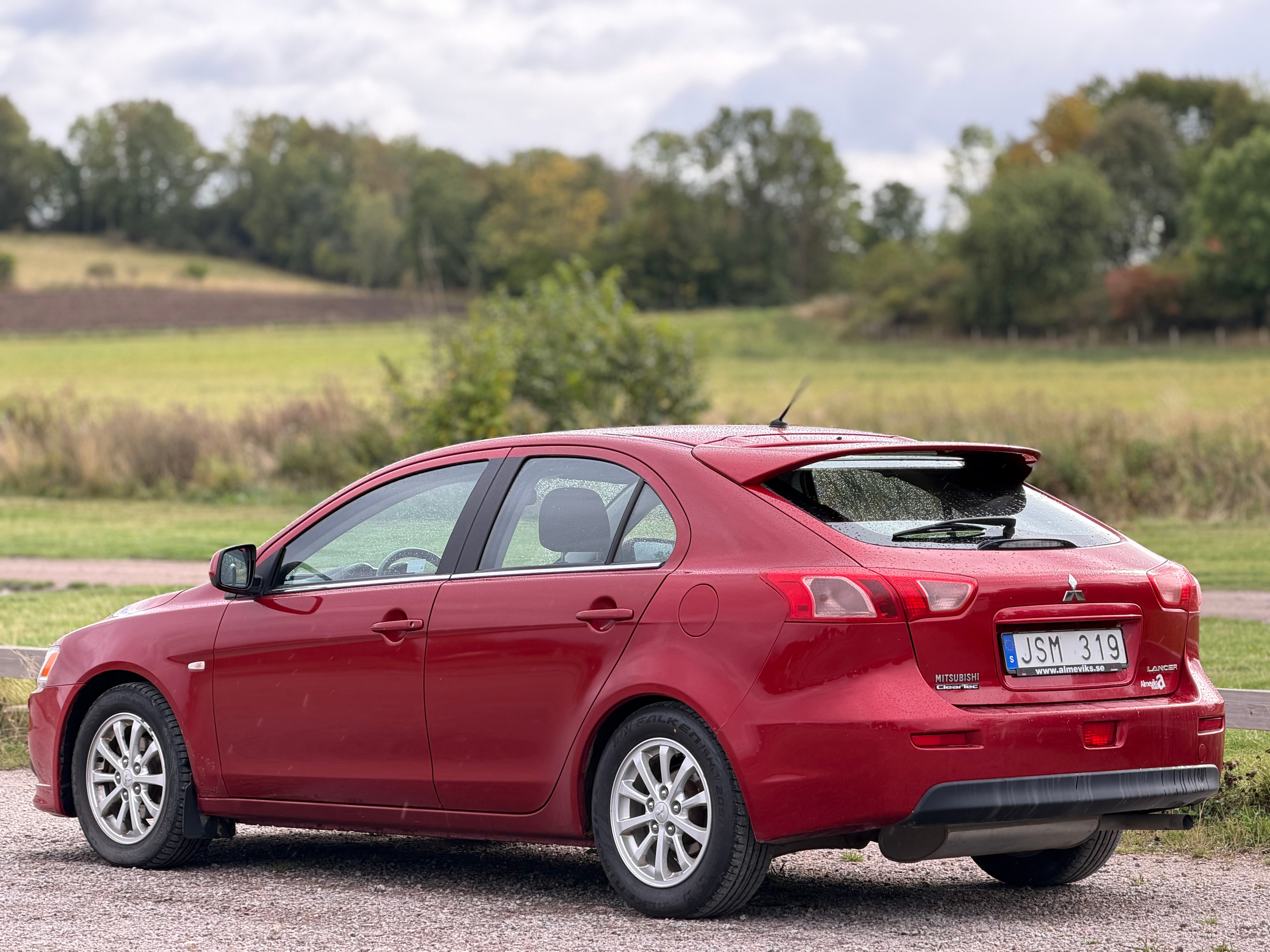 Mitsubishi Lancer Sportback 1.6 2011, kuva 3/6