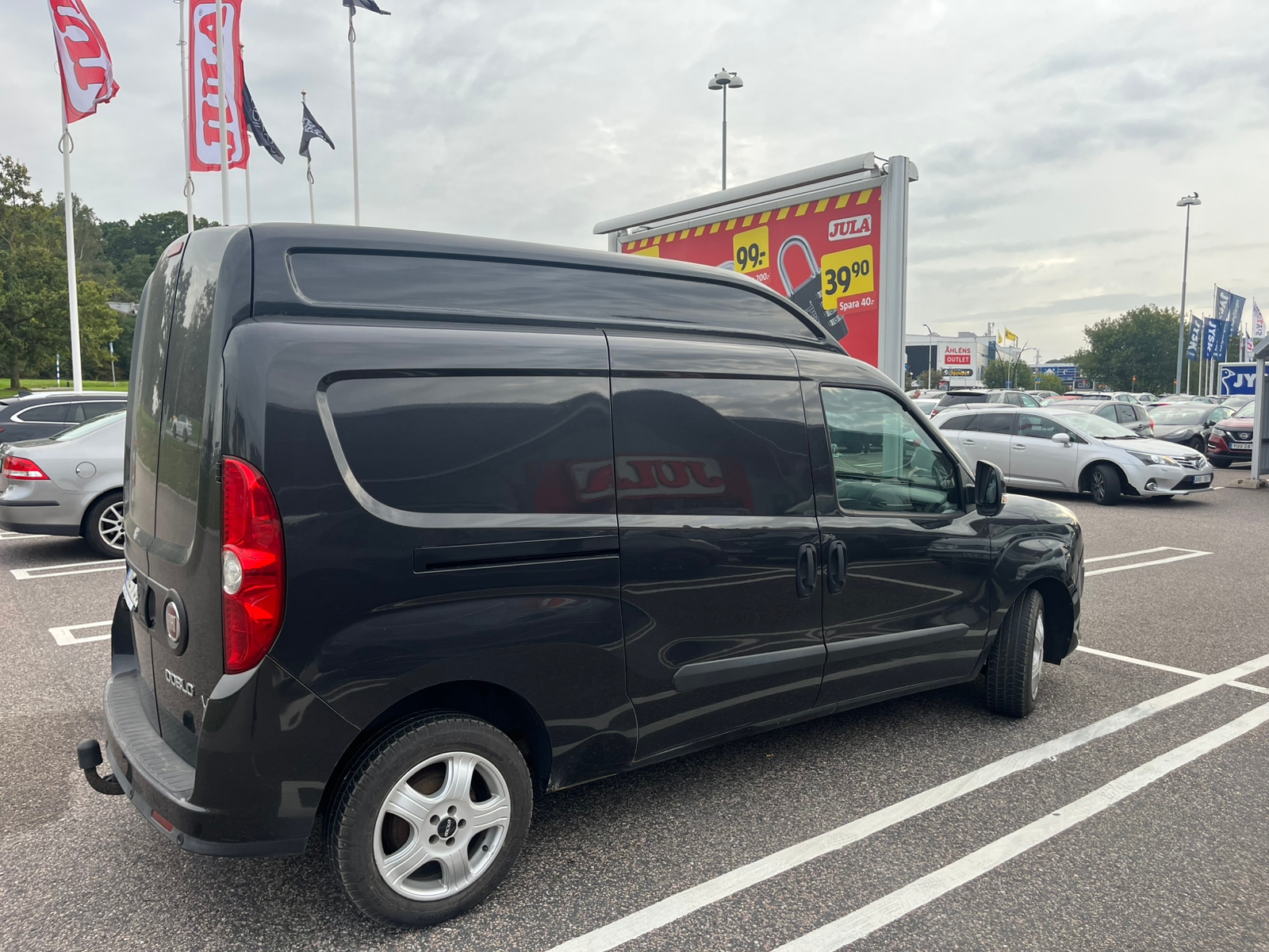 Fiat Doblo 2012, bild 2/6