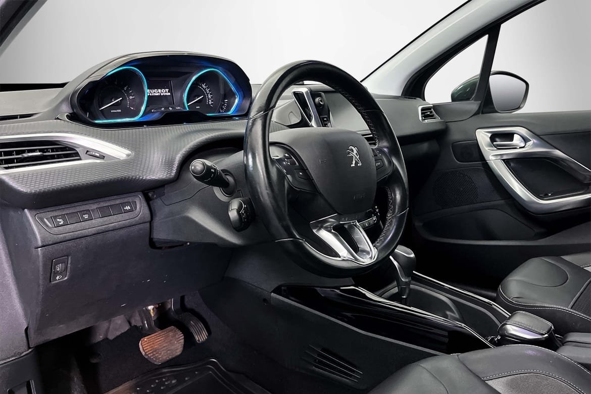Peugeot 2008 ALLURE 110HK AUT 2018, photo 4/14