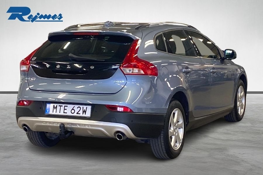 Volvo V40 Cross Country 2019, kuva 2/10