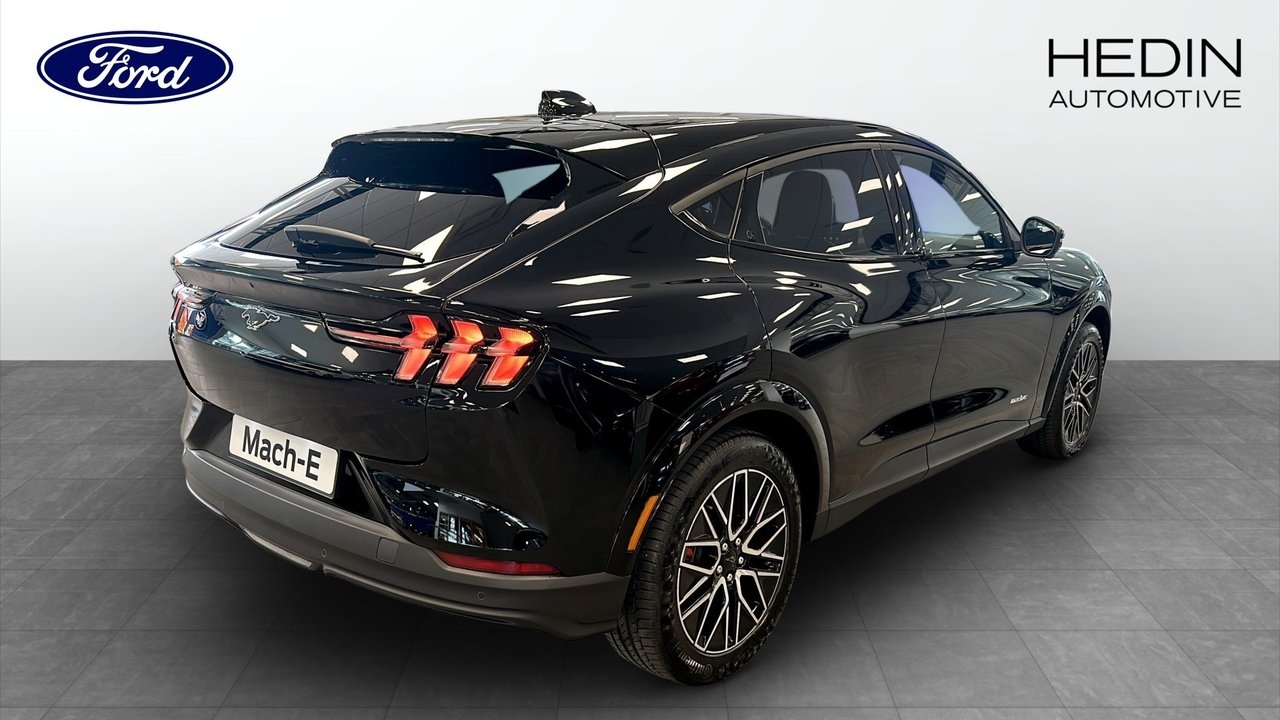 Ford Mustang Mach-E 2025, bild 2/10