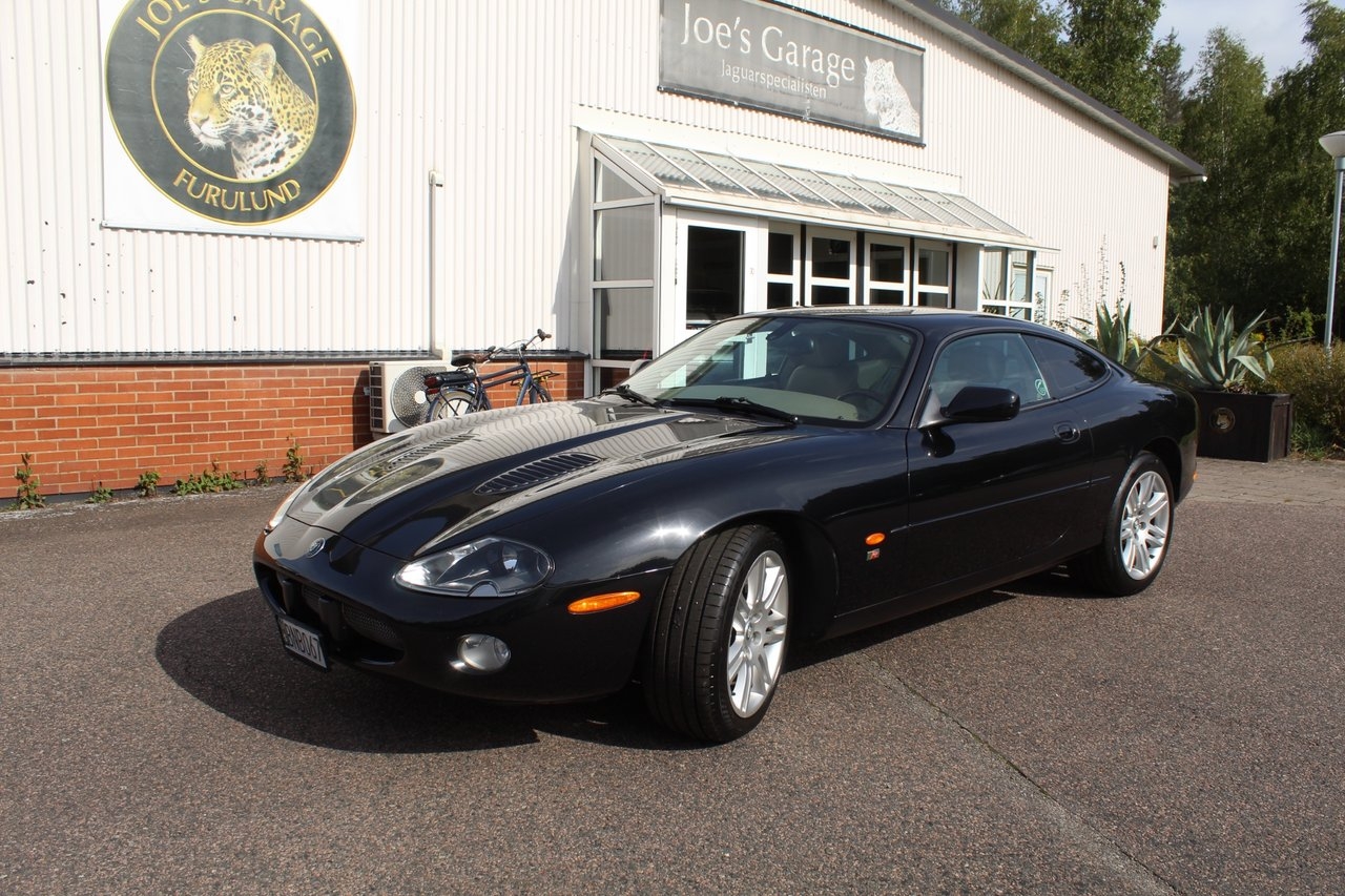 Jaguar XKR 2003, bild 2/10