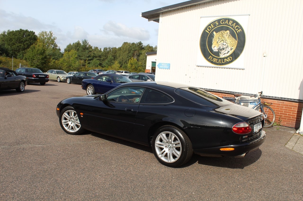 Jaguar XKR