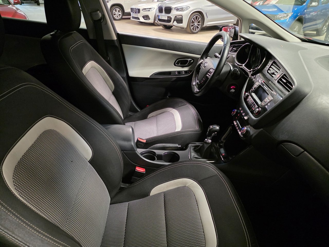 Kia Ceed 2013, bild 7/9