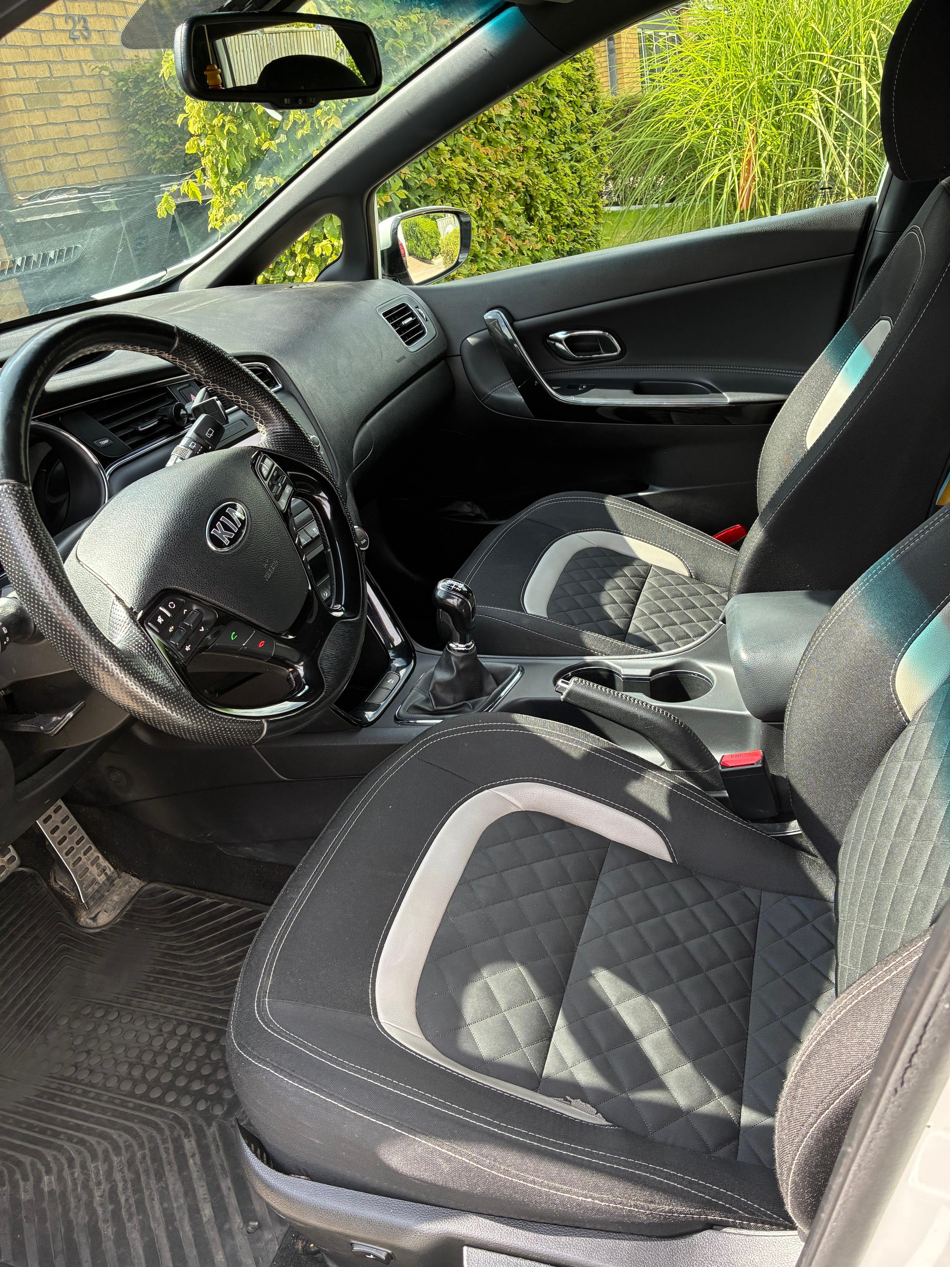 Kia Ceed _sw 1.6 CRDi Manuell 2016, photo 5/7