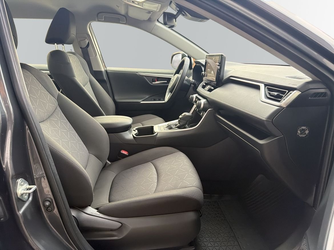 Toyota RAV4 2025, kuva 6/13