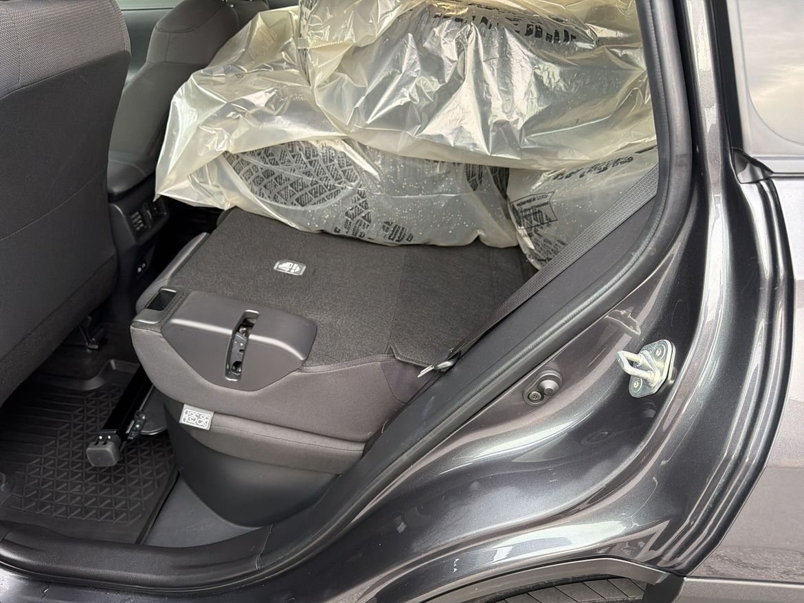 Toyota RAV4 2025, kuva 7/13