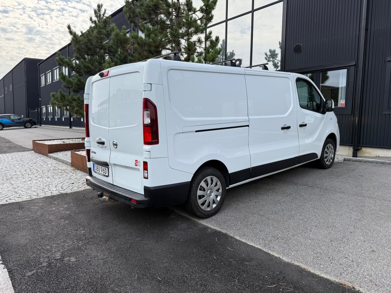 Nissan NV300 2019, bild 5/10