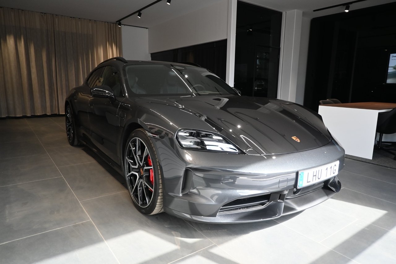Porsche Taycan 2026, photo 4/10