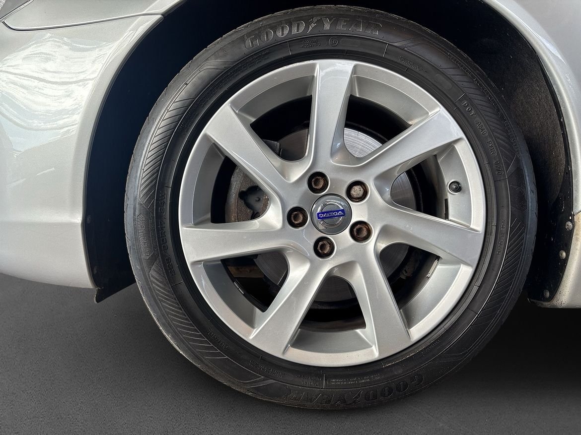 Volvo V70 D4 2015, photo 5/10
