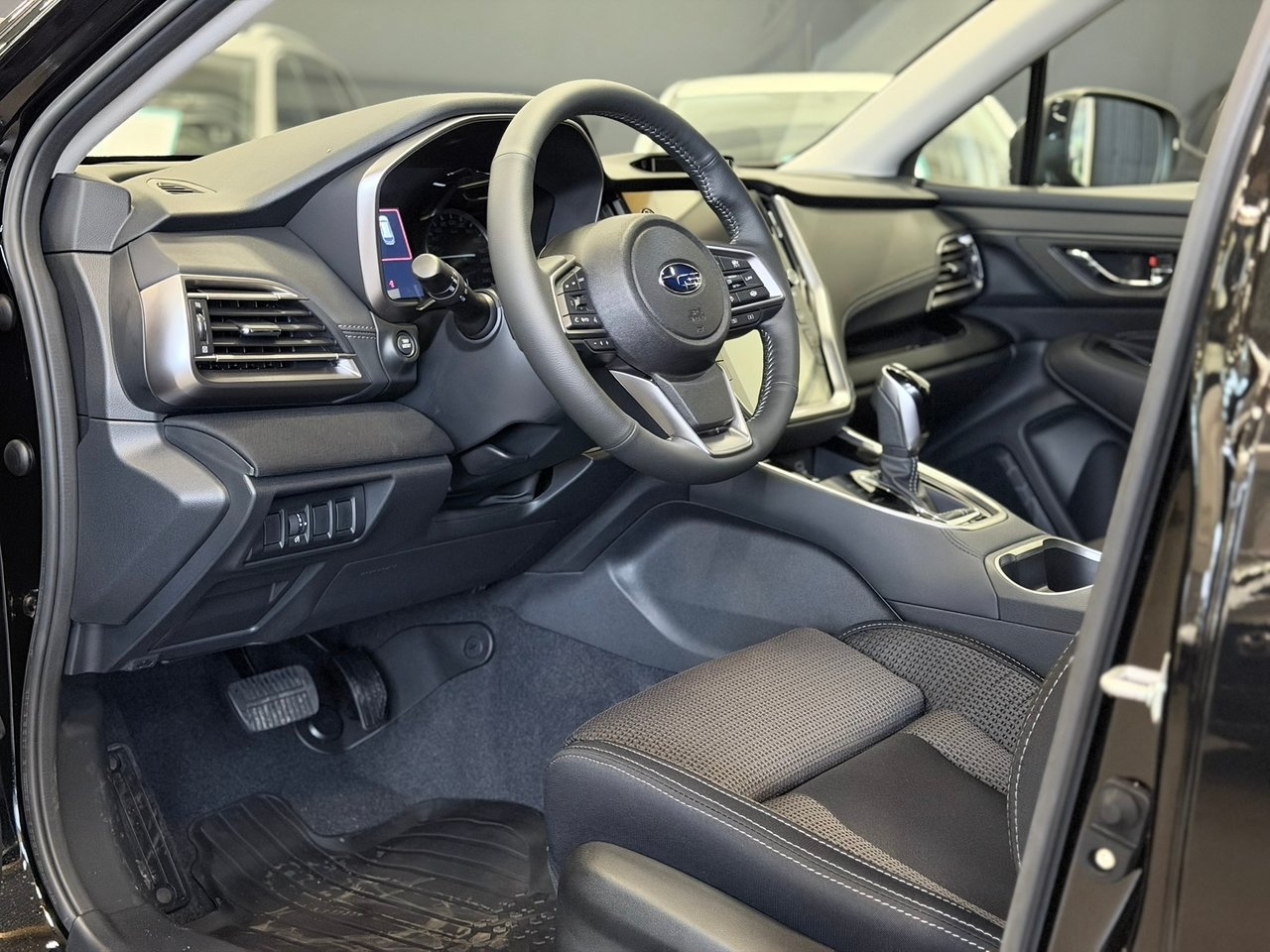 Subaru Outback 2025, photo 7/10