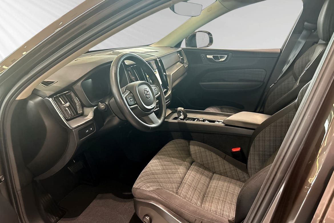 Volvo XC60 Recharge T6 Core Edition 2024, bild 7/10