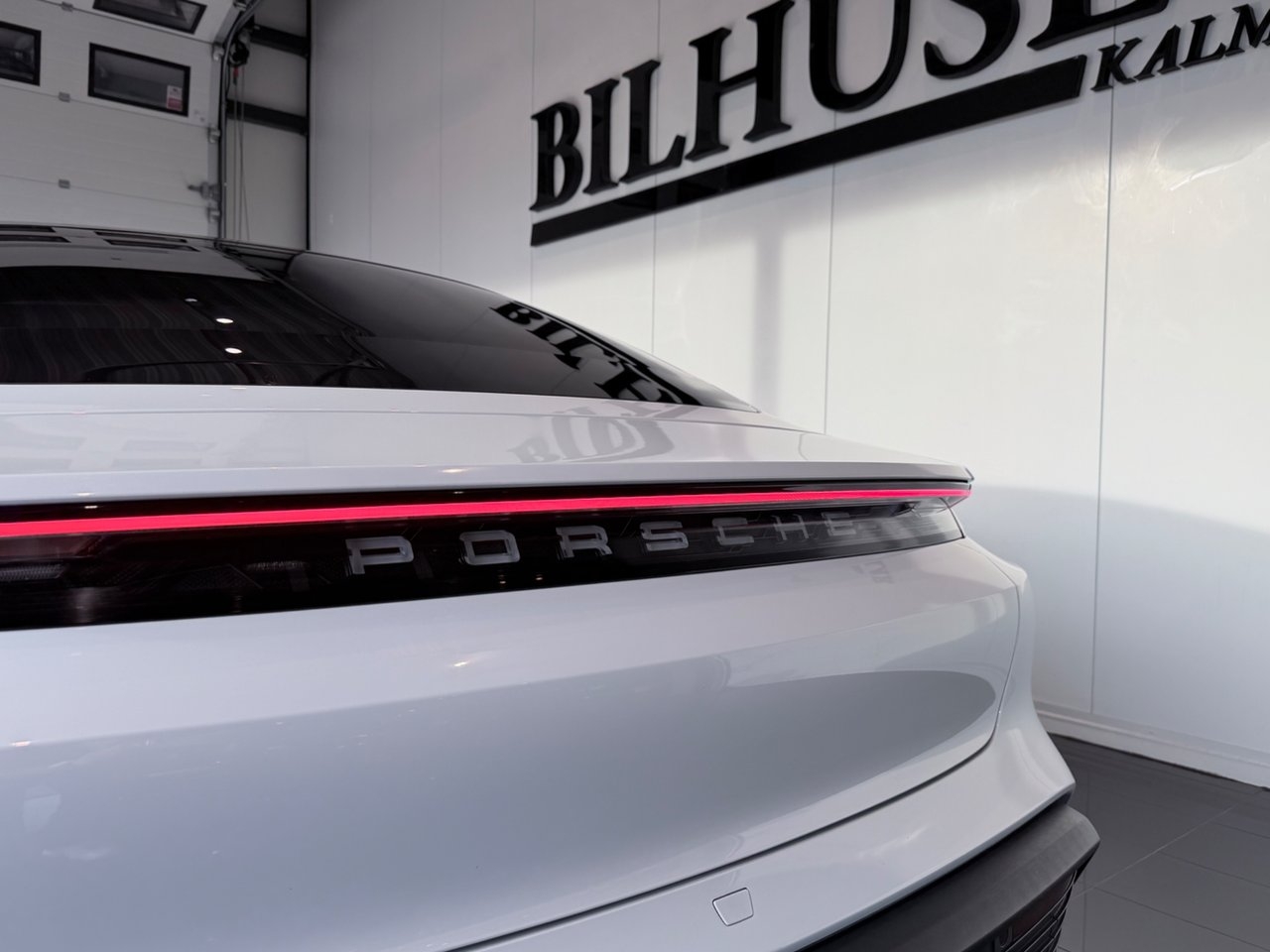 Porsche Taycan 4S Direct 2023, bild 6/10