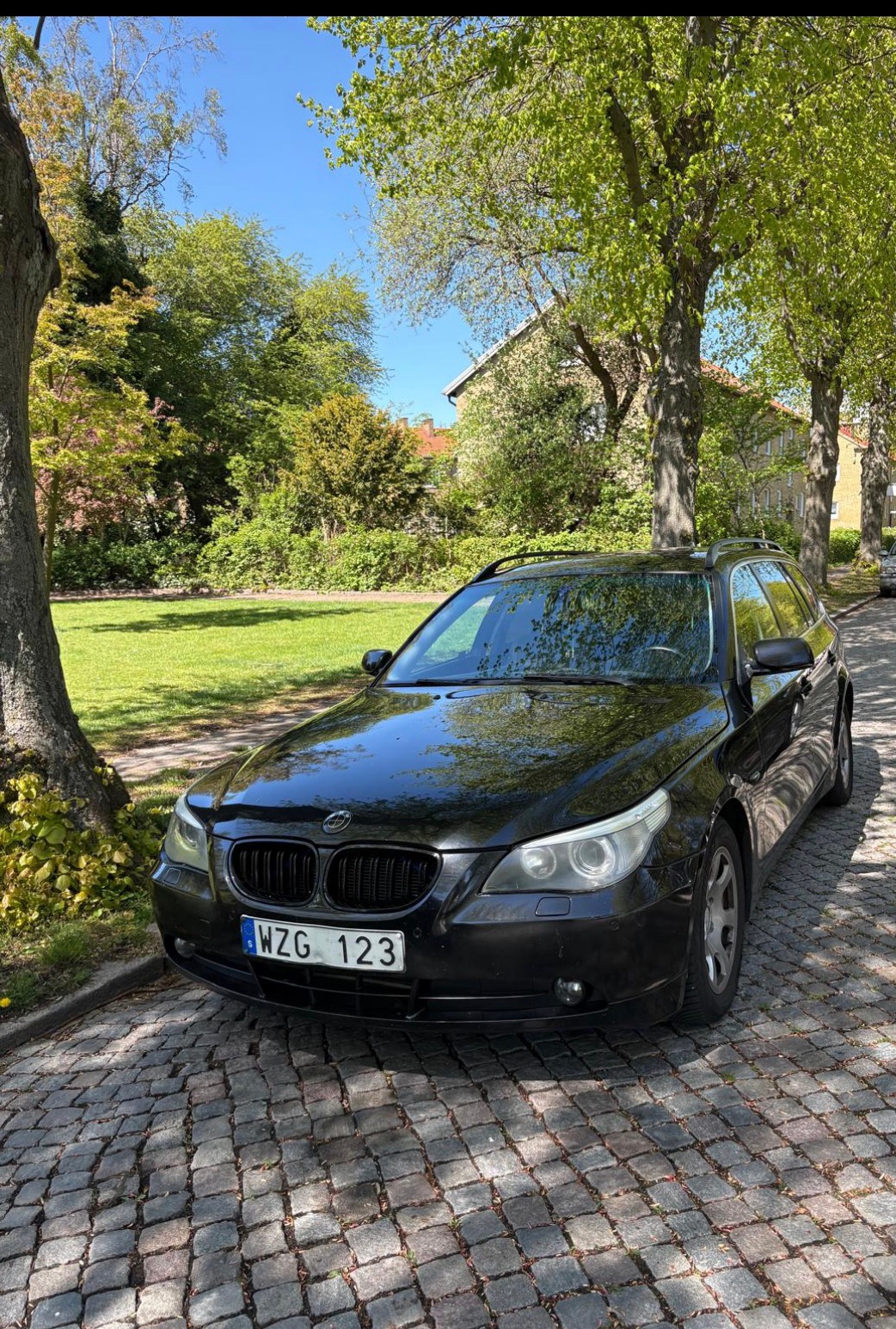 BMW 523