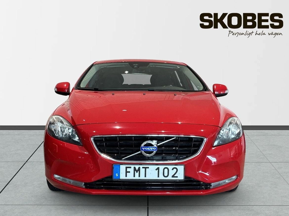 Volvo V40 D2 Your Kinetic 2015, bild 2/3