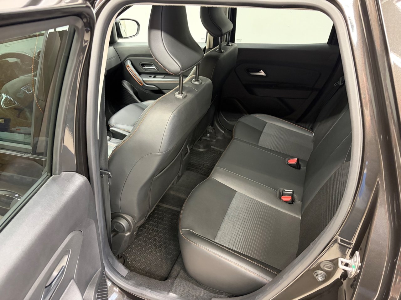 Dacia Duster 1.3 TCe GPF EDC Euro 6 Krok 2022, bild 5/10