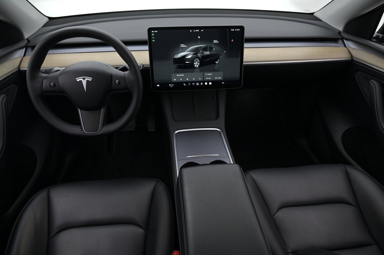 Tesla Model Y 2023, photo 6/10