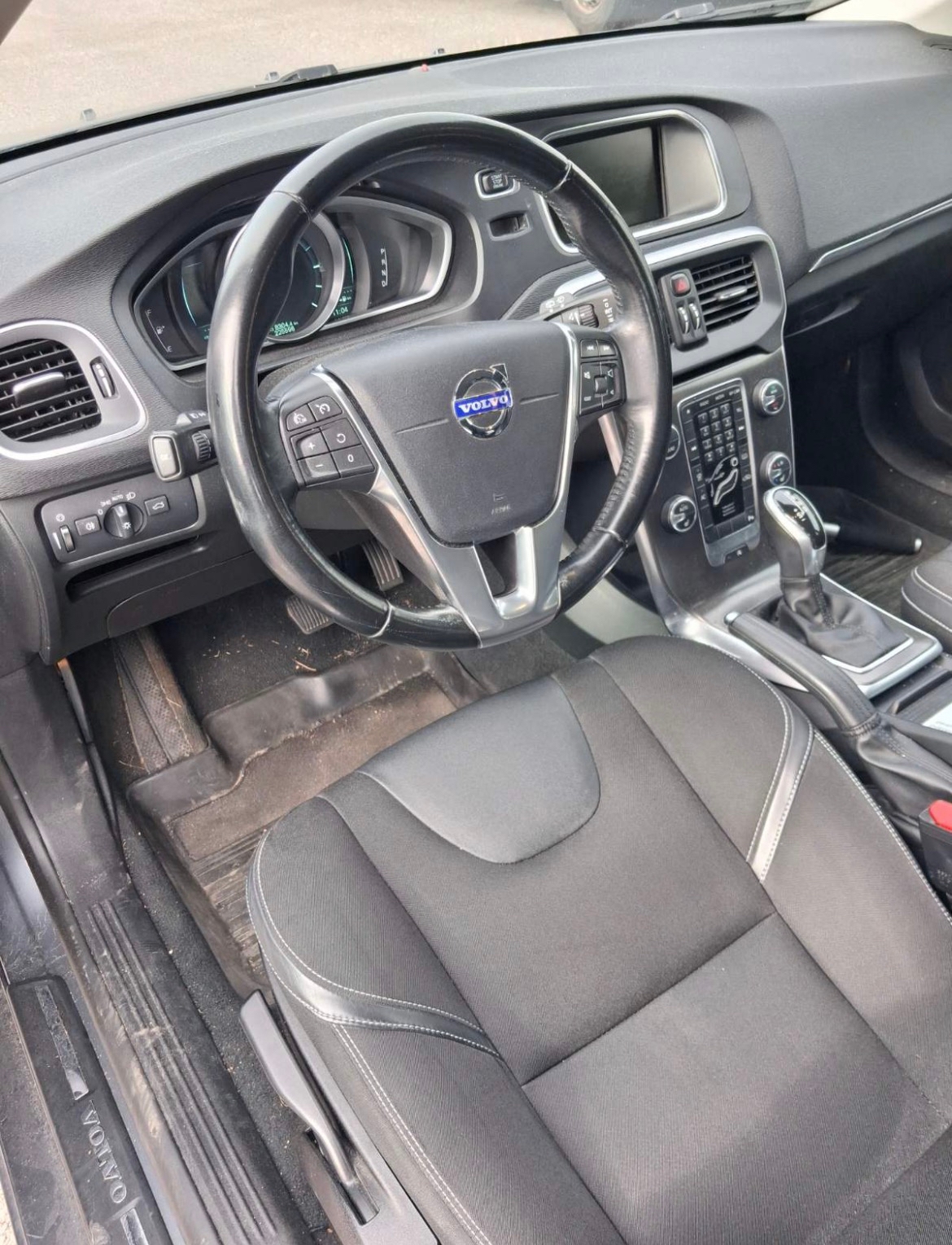 Volvo V40 D2 Powershift 2014, bild 2/3
