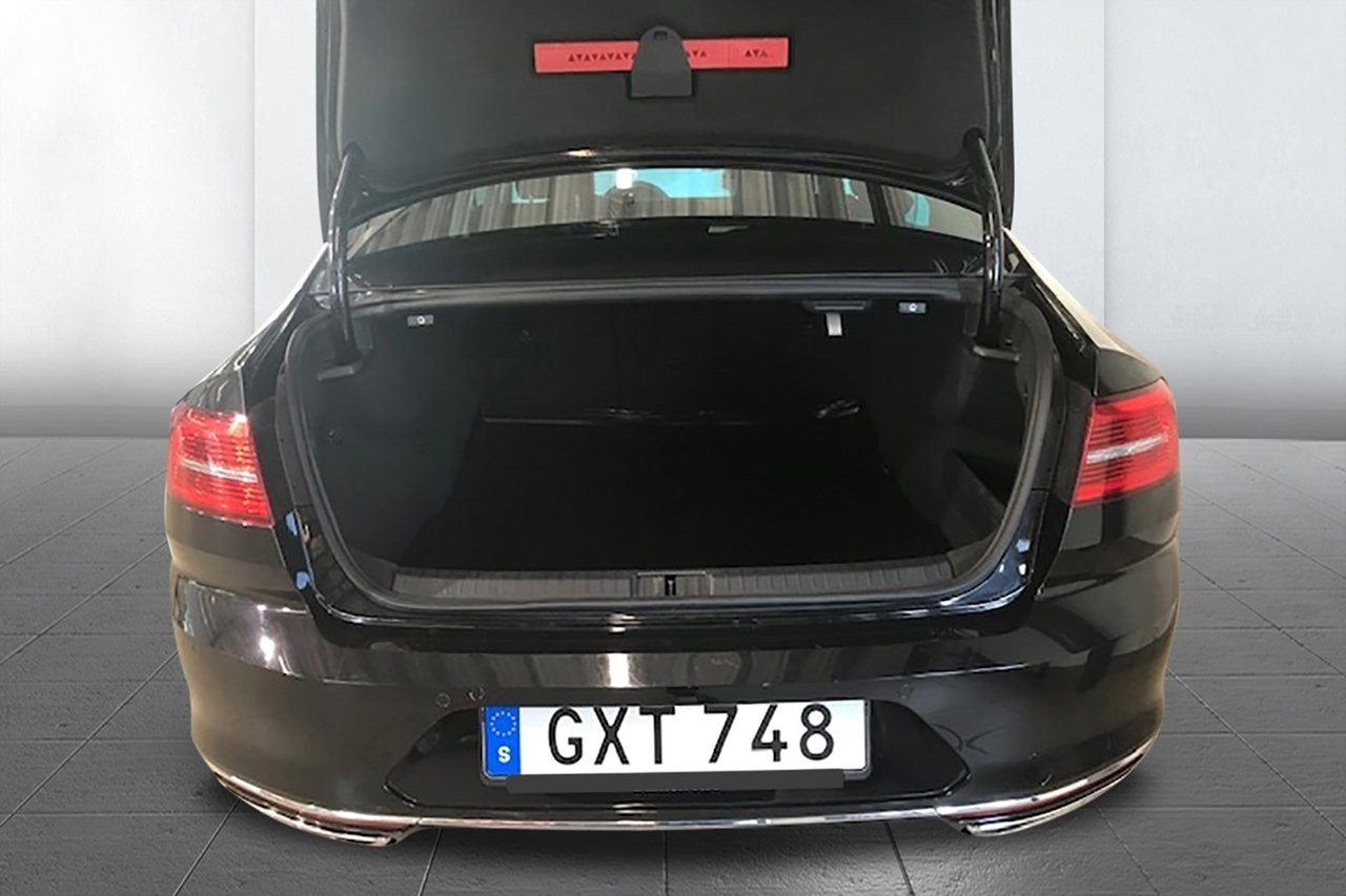 Volkswagen Passat 2017, bild 5/10